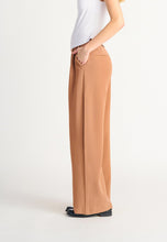 Wide Leg Trouser