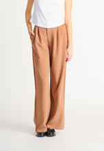 Wide Leg Trouser