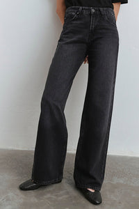 Taylor Straight Leg Jeans