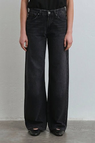 Taylor Straight Leg Jeans