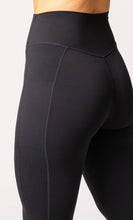 Focus Tight (2 Colours)