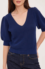 Phoebe Sweater (2 Colours)