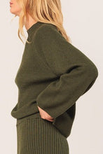 Ribbed Knit Pullover (2 Colours)