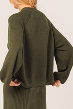 Ribbed Knit Pullover (2 Colours)