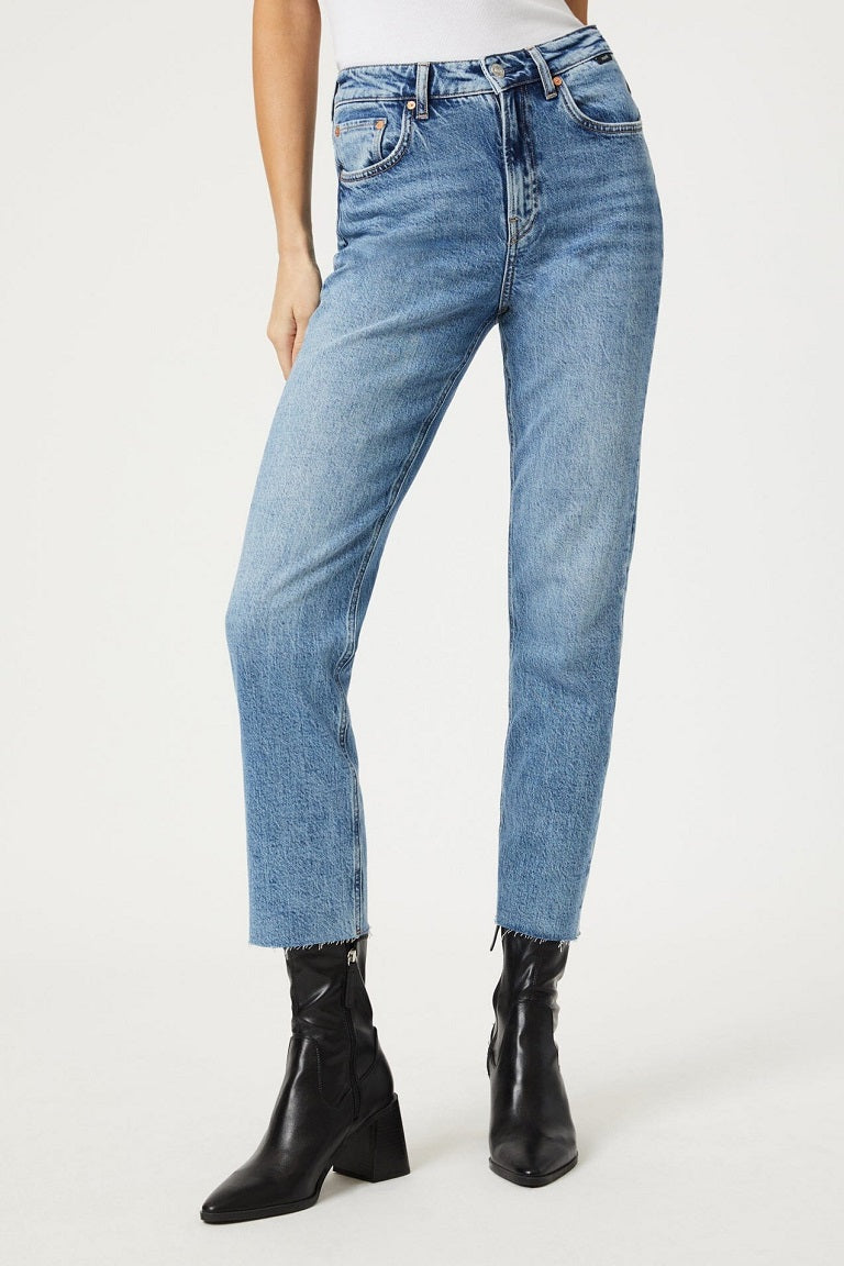 New York High Rise Straight Leg Jean