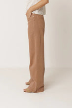 Crossed Waist-Band Pant