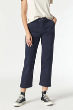Shelia Pant